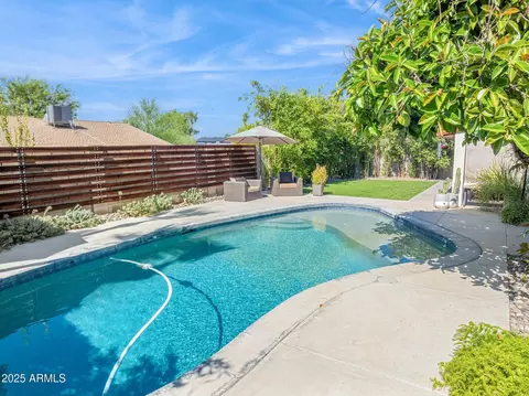 Exterior - 2236 E Sierra St, Phoenix, AZ 85028 photo 10 of 10