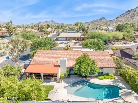 View/Area - 2236 E Sierra St, Phoenix, AZ 85028 photo 3 of 3