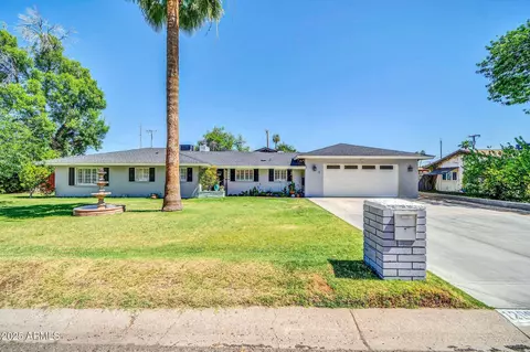 Exterior - 1208 E Tuckey Ln, Phoenix, AZ 85014 photo 1 of 12