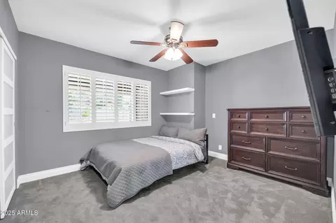 Bedroom - 1208 E Tuckey Ln, Phoenix, AZ 85014 photo 4 of 5
