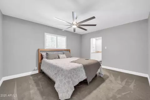 Bedroom - 1208 E Tuckey Ln, Phoenix, AZ 85014 photo 1 of 5
