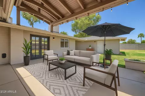 Exterior - 1208 E Tuckey Ln, Phoenix, AZ 85014 photo 12 of 12