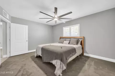 Bedroom - 1208 E Tuckey Ln, Phoenix, AZ 85014 photo 2 of 5