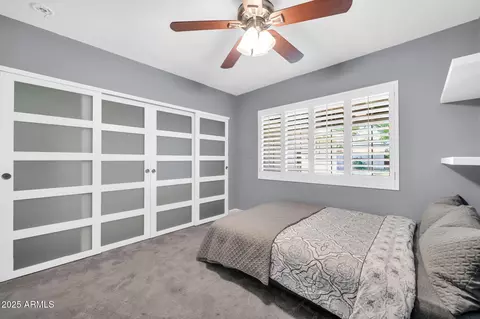 Bedroom - 1208 E Tuckey Ln, Phoenix, AZ 85014 photo 3 of 5