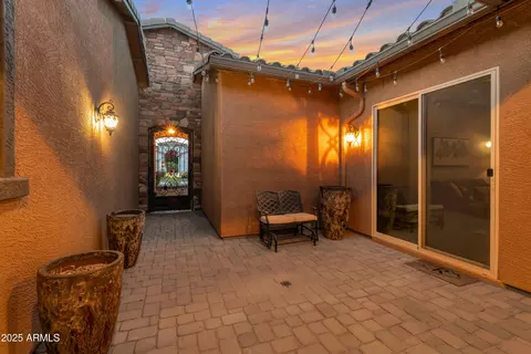3907 E Carob Dr, Gilbert, AZ 85298 photo 4
