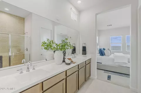 Bath - 11139 E Ulysses Ave, Mesa, AZ 85212 photo 1 of 4