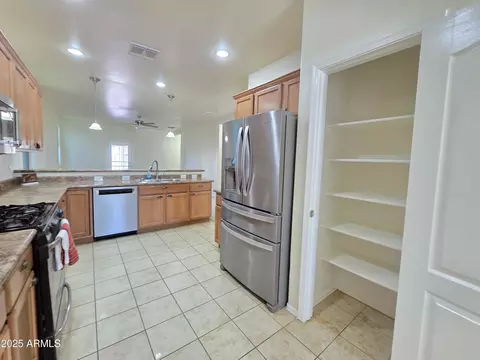Kitchen - 5265 E Agave Vista Dr, Tucson, AZ 85756 photo 3 of 9