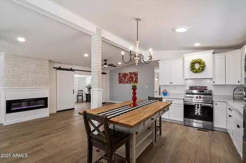 427 S 80th Way, Mesa, AZ 85208