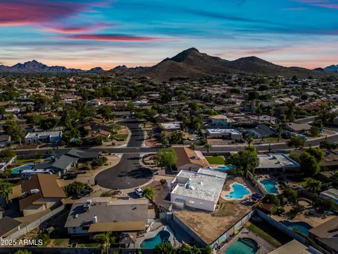 View/Area - 14830 N 28th Pl, Phoenix, AZ 85032 photo 4 of 10