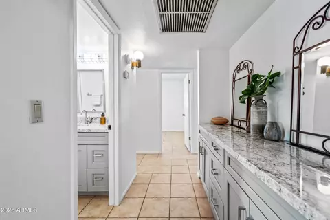 Entry Way - 14830 N 28th Pl, Phoenix, AZ 85032 photo 2 of 4