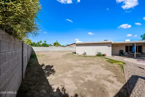 Exterior - 14830 N 28th Pl, Phoenix, AZ 85032 photo 7 of 8