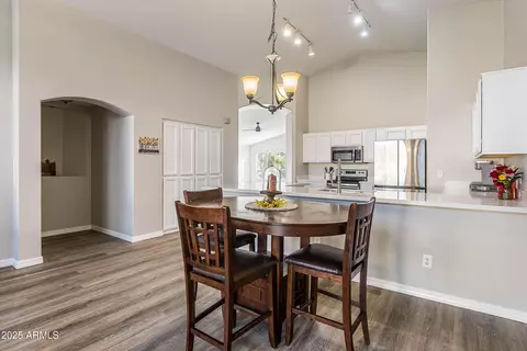 635 S Lanus Dr, Gilbert, AZ 85296 photo 7