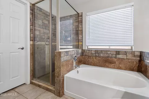 635 S Lanus Dr, Gilbert, AZ 85296 photo 5