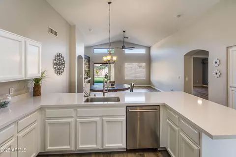 635 S Lanus Dr, Gilbert, AZ 85296 photo 22
