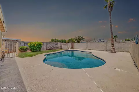3444 E Paradise Dr, Phoenix, AZ 85028 photo 11