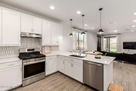 Kitchen - 4169 E Sagebrush St, Gilbert, AZ 85296 photo 3 of 3