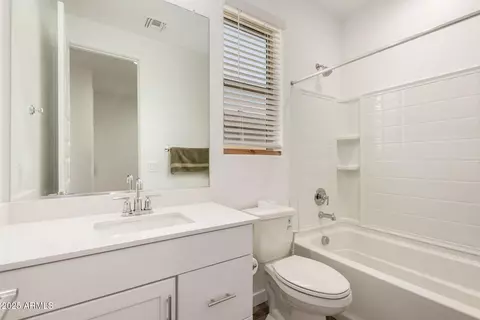 Bath - 4169 E Sagebrush St, Gilbert, AZ 85296 photo 2 of 2