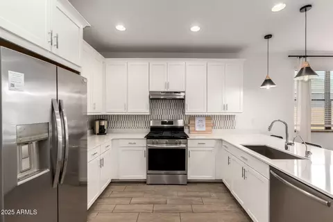 Kitchen - 4169 E Sagebrush St, Gilbert, AZ 85296 photo 1 of 3