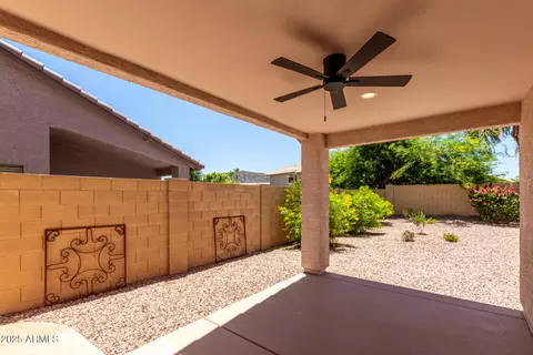Exterior - 2250 E Deer Valley Rd #96, Phoenix, AZ 85024 photo 4 of 10
