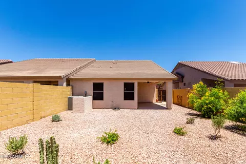 Exterior - 2250 E Deer Valley Rd #96, Phoenix, AZ 85024 photo 5 of 10