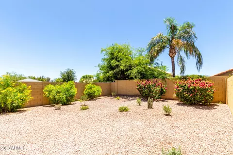Exterior - 2250 E Deer Valley Rd #96, Phoenix, AZ 85024 photo 6 of 10