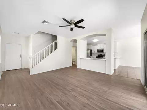 Living - 4229 E Betsy Ln, Gilbert, AZ 85296 photo 2 of 4