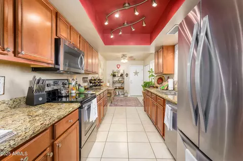 Kitchen - 7635 S Taylor Dr, Tempe, AZ 85284 photo 1 of 1