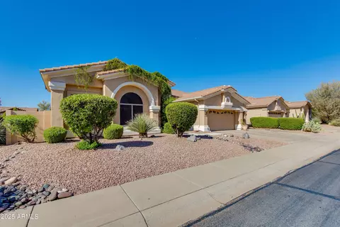 Exterior - 4511 E Kirkland Rd, Phoenix, AZ 85050 photo 2 of 11