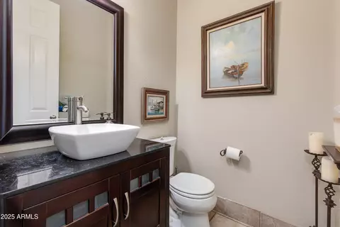 Bath - 4511 E Kirkland Rd, Phoenix, AZ 85050 photo 1 of 5