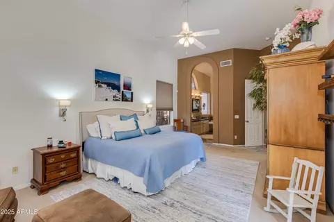 Bedroom - 4511 E Kirkland Rd, Phoenix, AZ 85050 photo 3 of 7