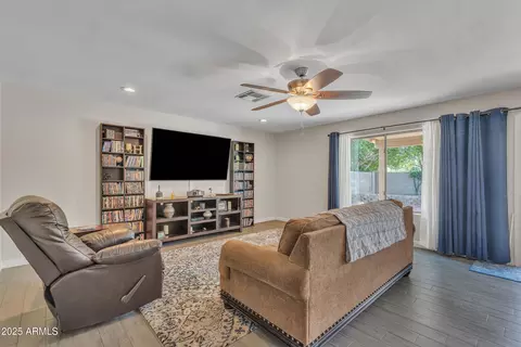 Living - 308 E Sheffield Ct, Gilbert, AZ 85296 photo 3 of 4