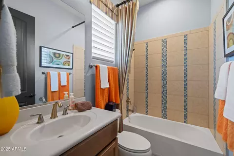 Bath - 3119 E Bellflower Dr, Gilbert, AZ 85298 photo 4 of 7