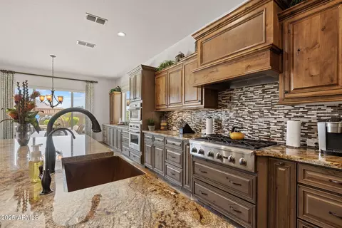 Kitchen - 3119 E Bellflower Dr, Gilbert, AZ 85298 photo 3 of 4