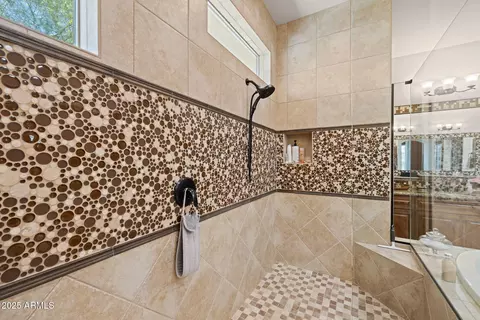 Bath - 3119 E Bellflower Dr, Gilbert, AZ 85298 photo 3 of 7