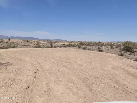 2729 N 331st Ave #., Tonopah, AZ 85354