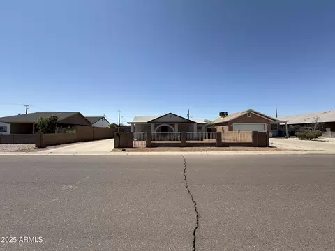 2745 E Wood St, Phoenix, AZ 85040
