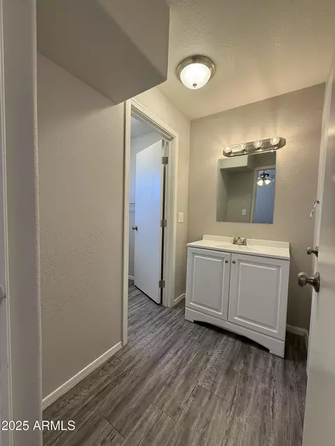 2745 E Wood St, Phoenix, AZ 85040 photo 20