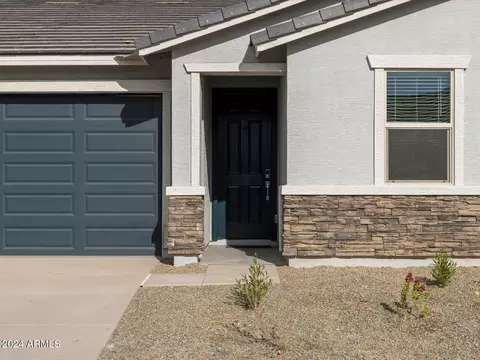 8634 W Albeniz Pl, Tolleson, AZ 85353