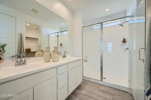 Bath - 10047 E Ulysses Ave, Mesa, AZ 85212 photo 2 of 3