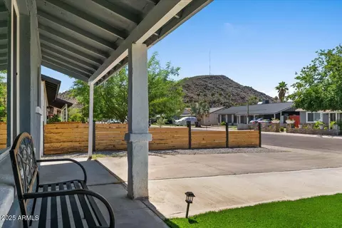 Exterior - 2036 W Windrose Dr, Phoenix, AZ 85029 photo 3 of 9