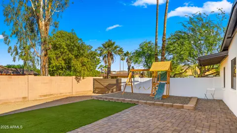 4040 E Becker Ln, Phoenix, AZ 85028 photo 46