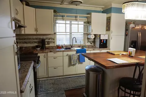 Kitchen - 1034 S 3rd St, Coolidge, AZ 85128 photo 2 of 2