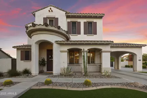 Exterior - 2501 S Roanoke St, Gilbert, AZ 85295 photo 8 of 11