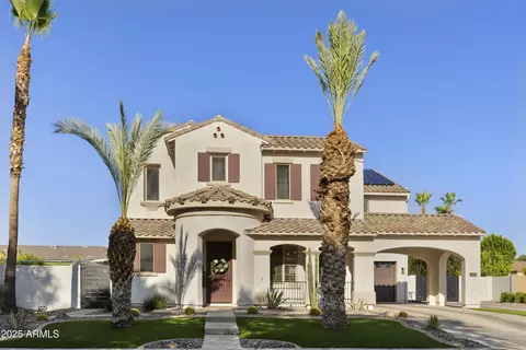 Exterior - 2501 S Roanoke St, Gilbert, AZ 85295 photo 1 of 11