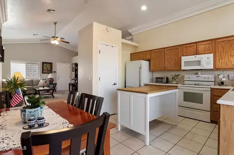 Kitchen - 481 S San Marcos Dr, Apache Junction, AZ 85120 photo 2 of 4