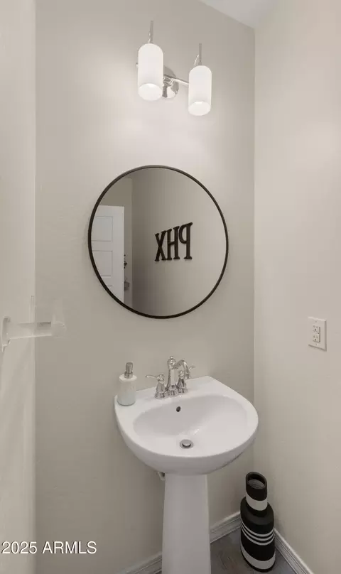 4656 E Beck Ln, Phoenix, AZ 85032 photo 14