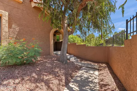 Exterior - 841 E Peoria Ave #2, Phoenix, AZ 85020 photo 7 of 11
