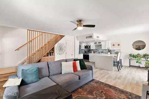Living - 841 E Peoria Ave #2, Phoenix, AZ 85020 photo 1 of 2