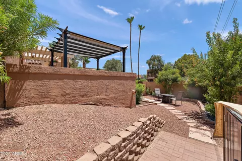 Exterior - 841 E Peoria Ave #2, Phoenix, AZ 85020 photo 1 of 11