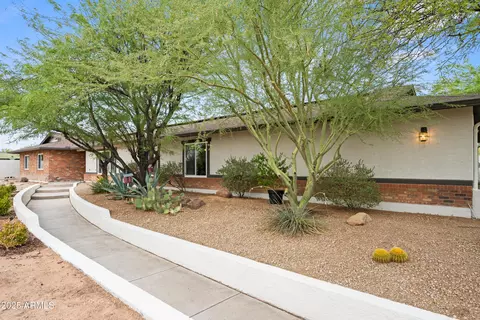 Exterior - 1044 E Irvine Rd, Phoenix, AZ 85086 photo 3 of 9